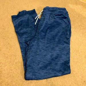 Boys Vineyard Vines Joggers size XL (18)